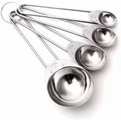 mimo style conjunto de 4 colheres medidoras proprias para ingredientes secos ou liquidos possui marca de capacidade nas alcas produto leve e facil de