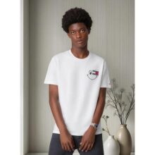 Camiseta Tommy Jeans Masculina Smiley Badge Graphic Branca