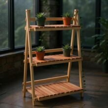 Floreira Estante para Área Externa – 3 Prateleiras Removíveis, Madeira Maciça, Acabamento Natural