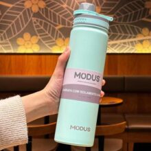 Garrafa de Água Térmica em Aço Inoxidável 750ml com Sistema Antivazamento e Alça em Inox (Verde)