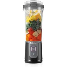 Liquidificador Portátil Ninja Blast, Copo de 470 ml, Bivolt | Base Recarregável, Tampa à Prova de Vazamentos, Função de Auto-Limpar